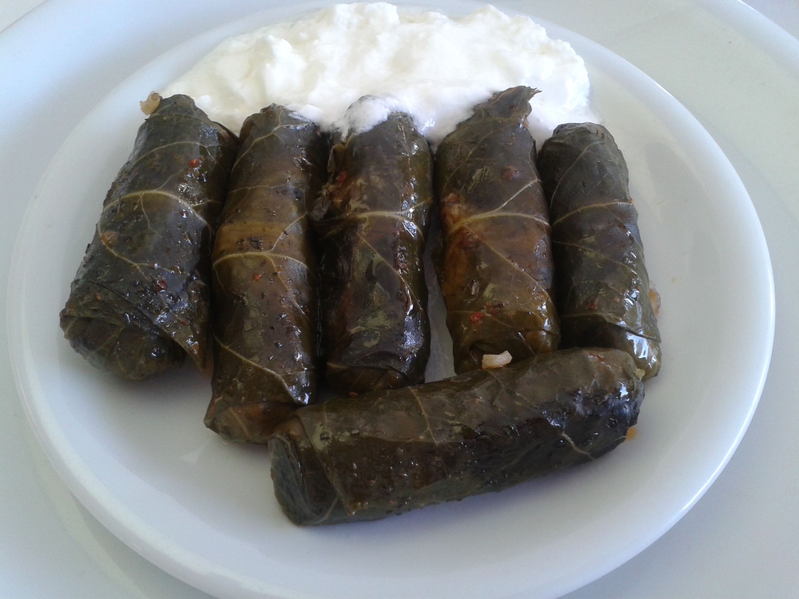 Karadeniz usulü etli karalahana sarması