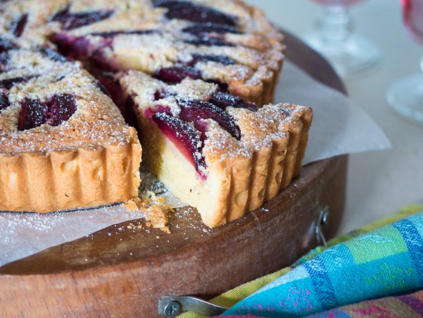 Alman Usulü Erikli Tart Tarifi! 7 Adımda Enfes Tarif