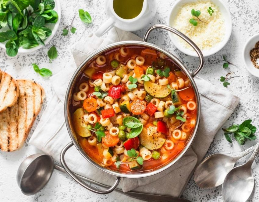 Akdeniz Usulü Minestrone Çorba Tarifi! 6 Adımda İTALYAN Lezzeti