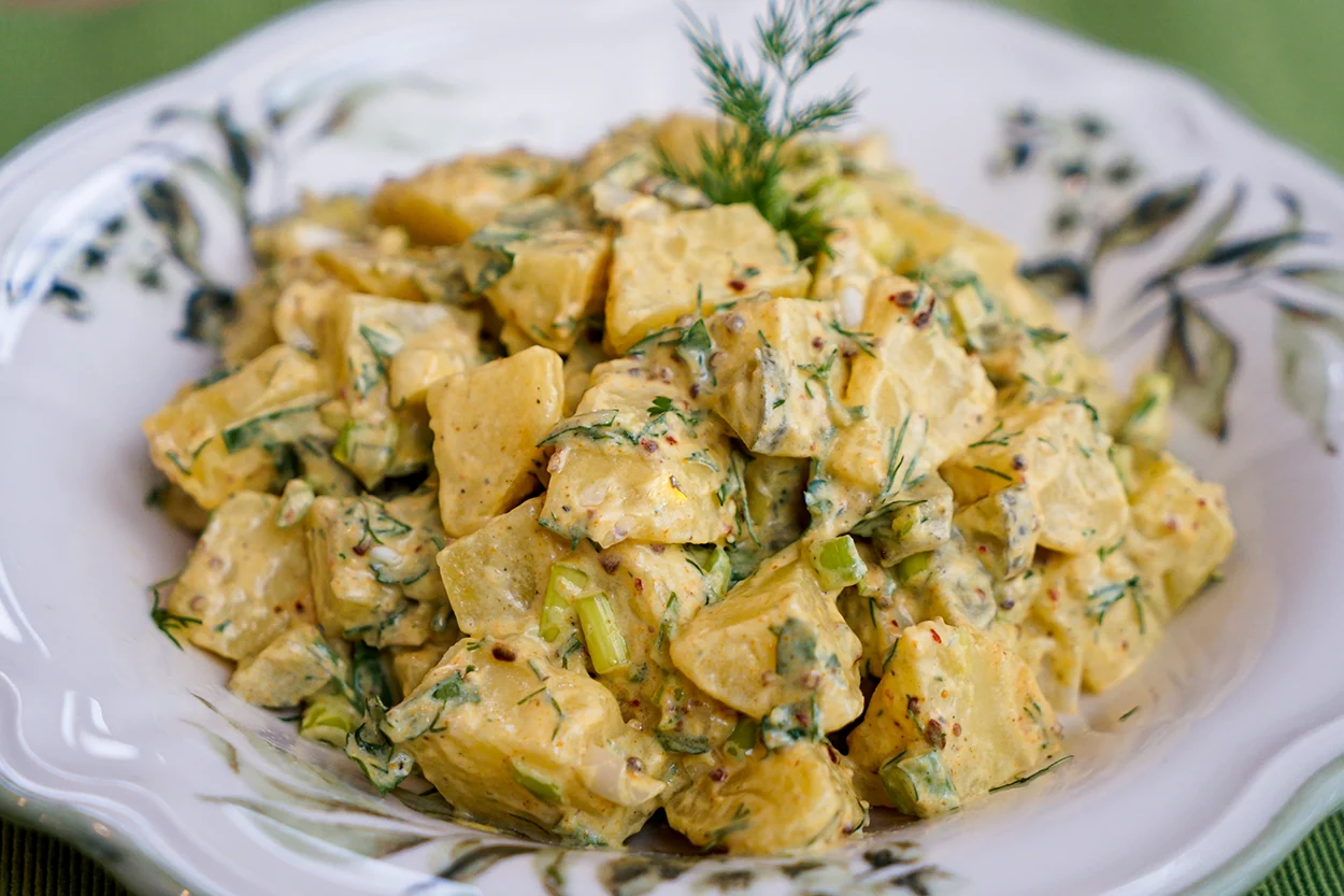 Alman Usulü Hardallı Patates Salatası Tarifi