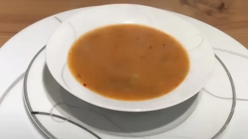 Lokanta Usulü Yeşil Mercimek Çorbasının 8 Adımda Tarifi