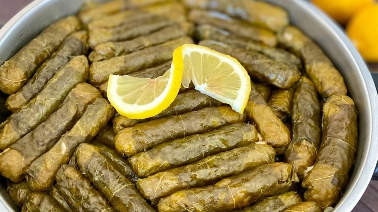 Akdeniz Usulü Yaprak Sarması