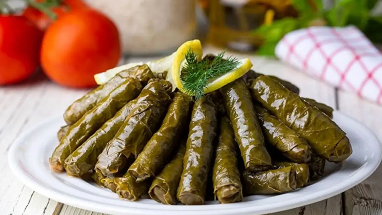 Akdeniz Usulü Yaprak Sarması