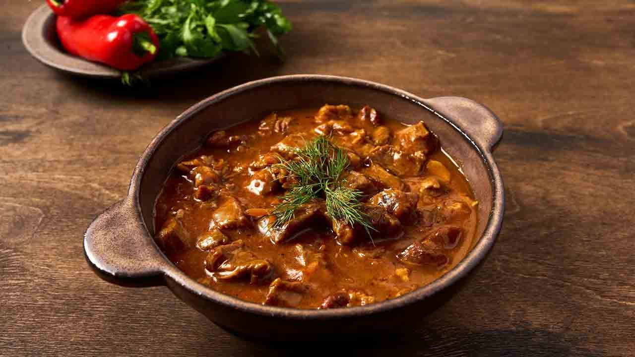 Alman Usulü Gulaş