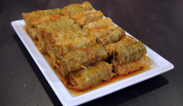 Doğu Usulü Lahana Sarması 8 Adımda Tarifi