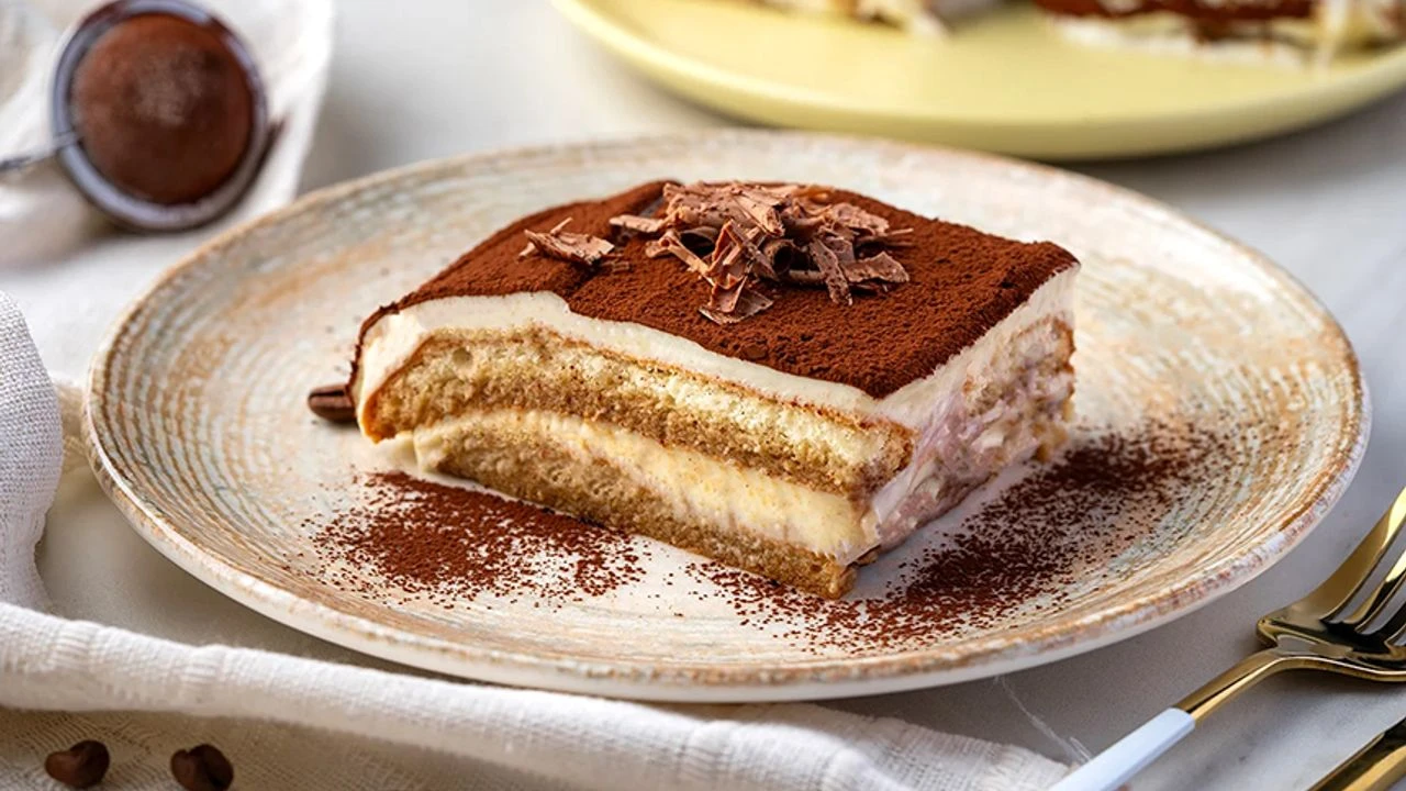 Ev usulü tiramisu malzemeleri